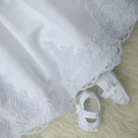 sukieneczka do chrztu biała